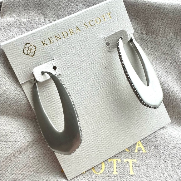 NWT Kendra Scott Adeline Hoop Earrings Silver - Picture 4 of 6